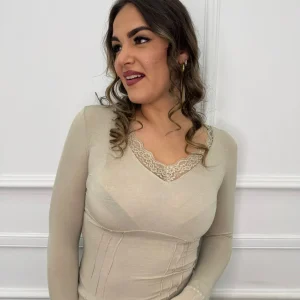 Maglia in simil cashmere con scollo a V e merletto