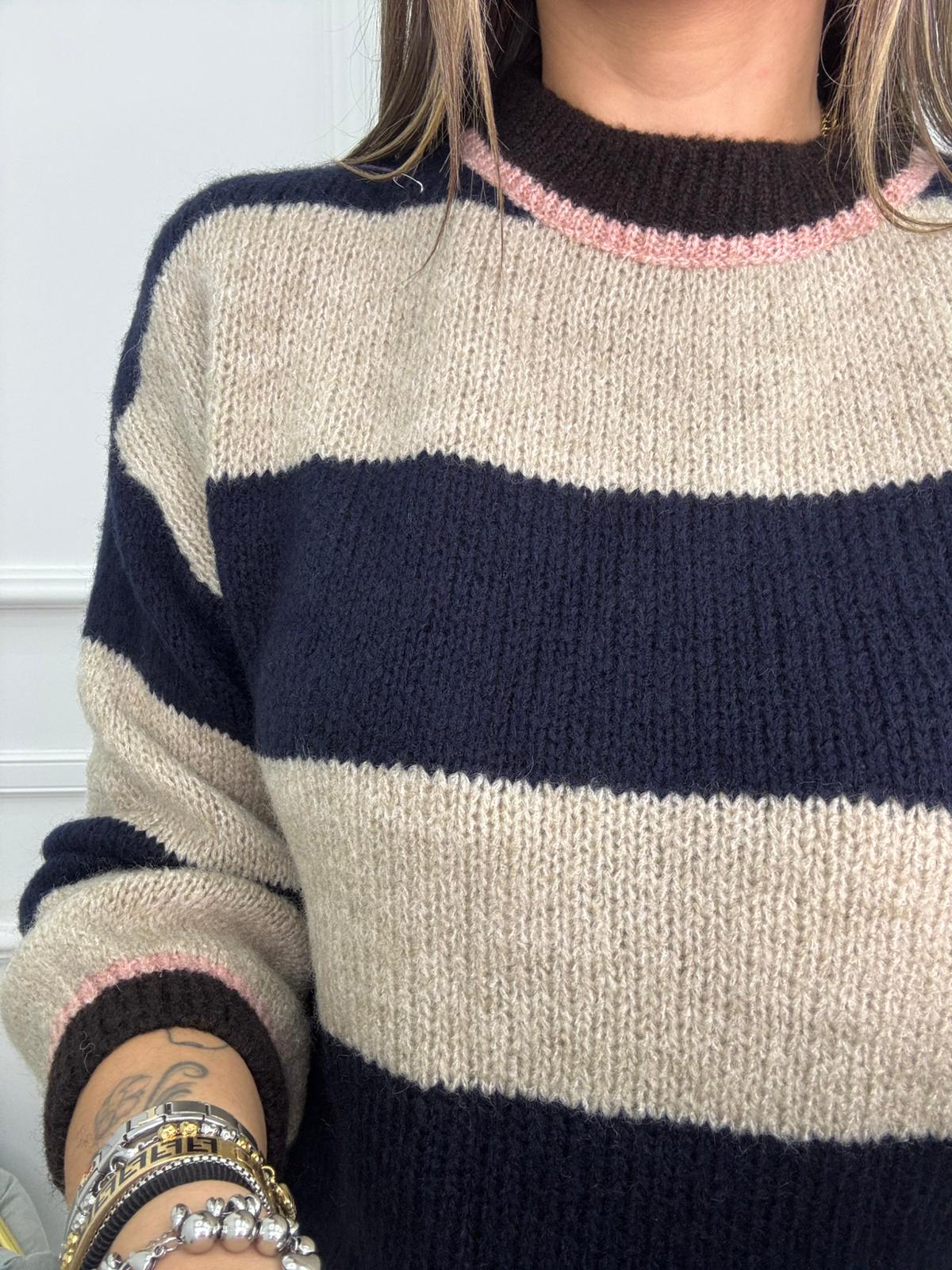 Maglione over a righe - immagine 9