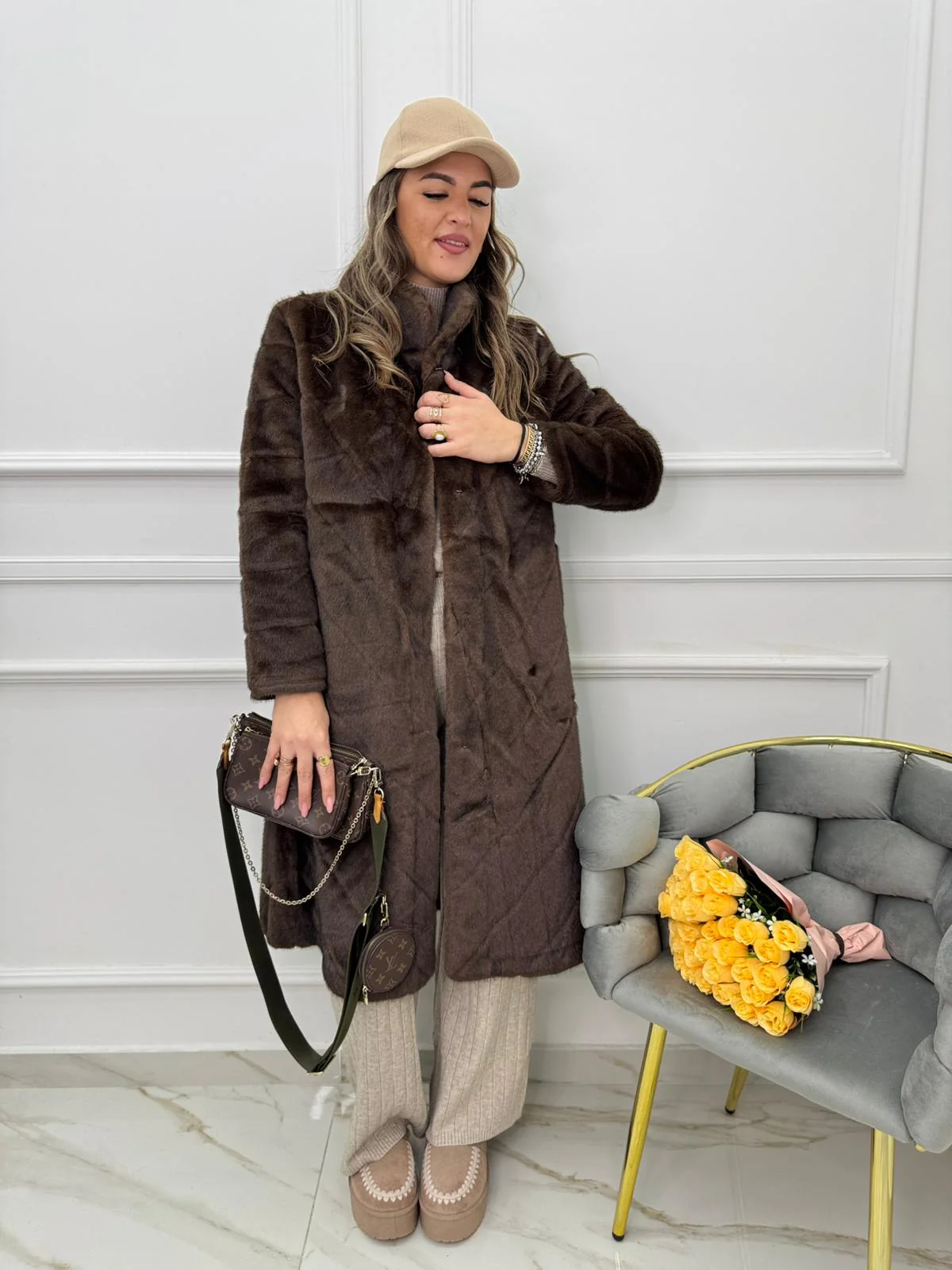 Pelliccia lunga con tasche laterali - immagine 6