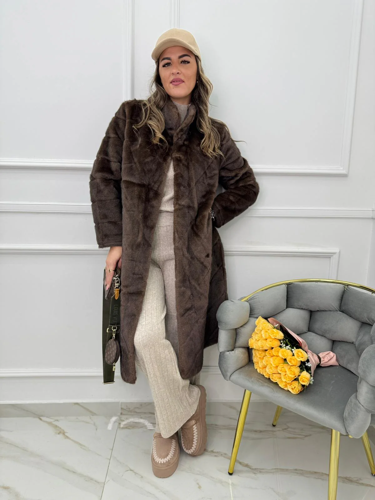 Pelliccia lunga con tasche laterali - immagine 5