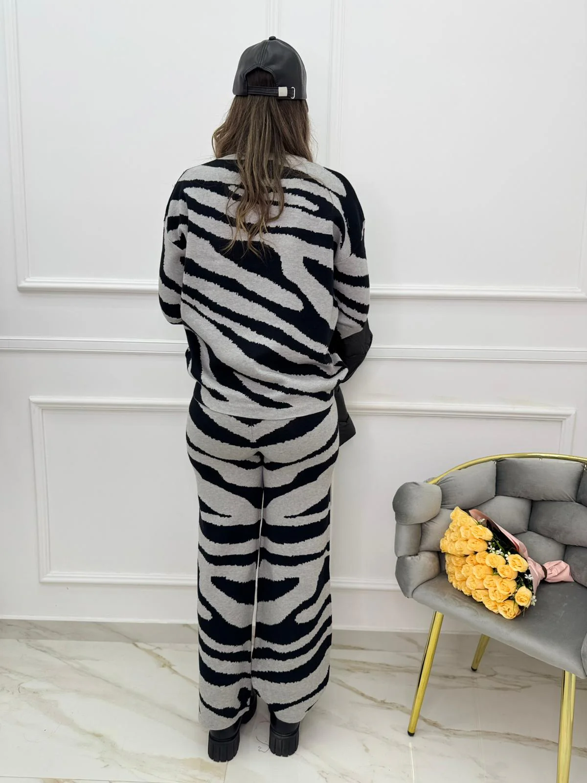 Coordinato 2 pezzi fantasia striata con pantalone palazzo - immagine 3