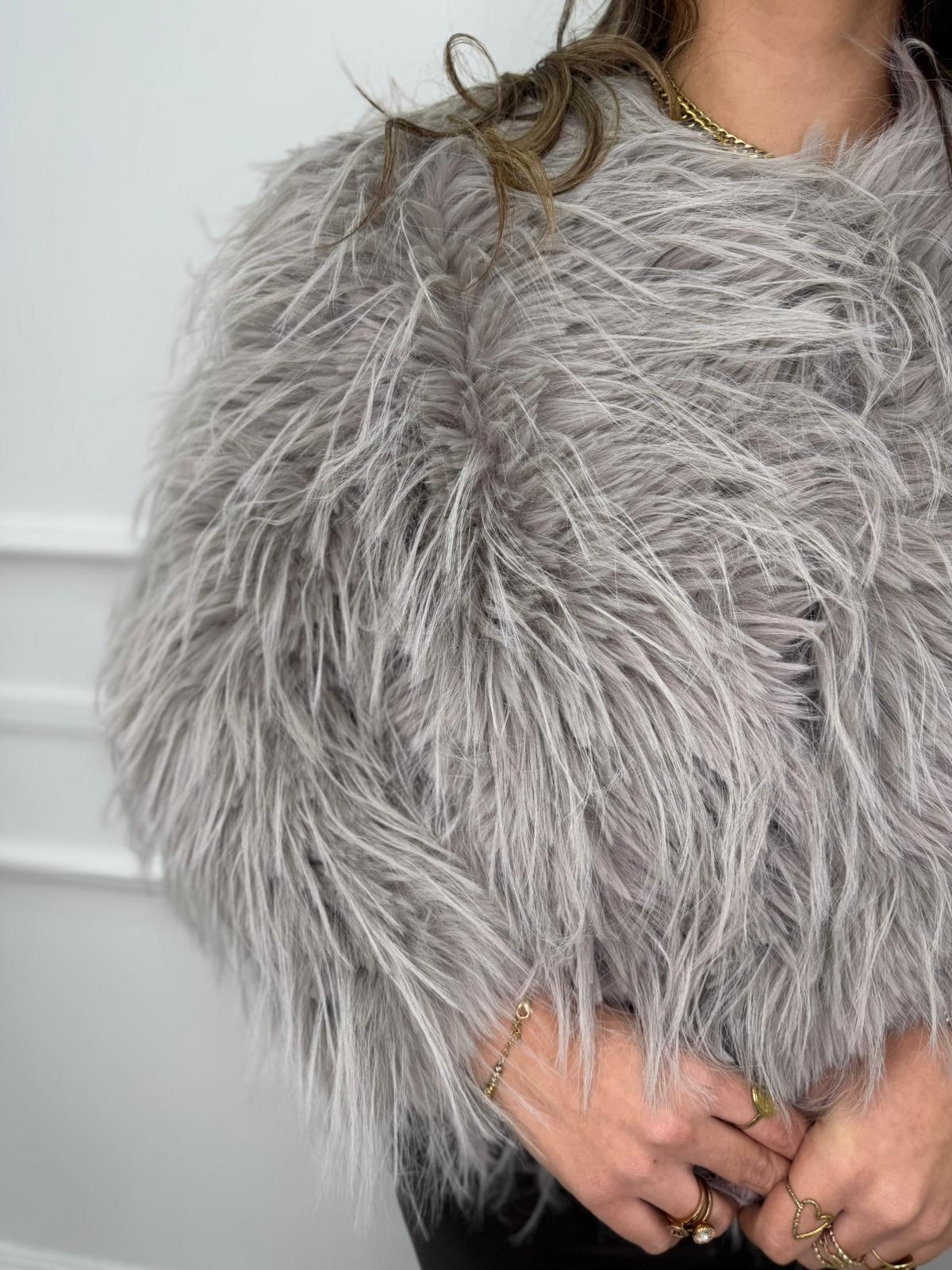 Pelliccia eco giro collo a pelo lungo - immagine 6