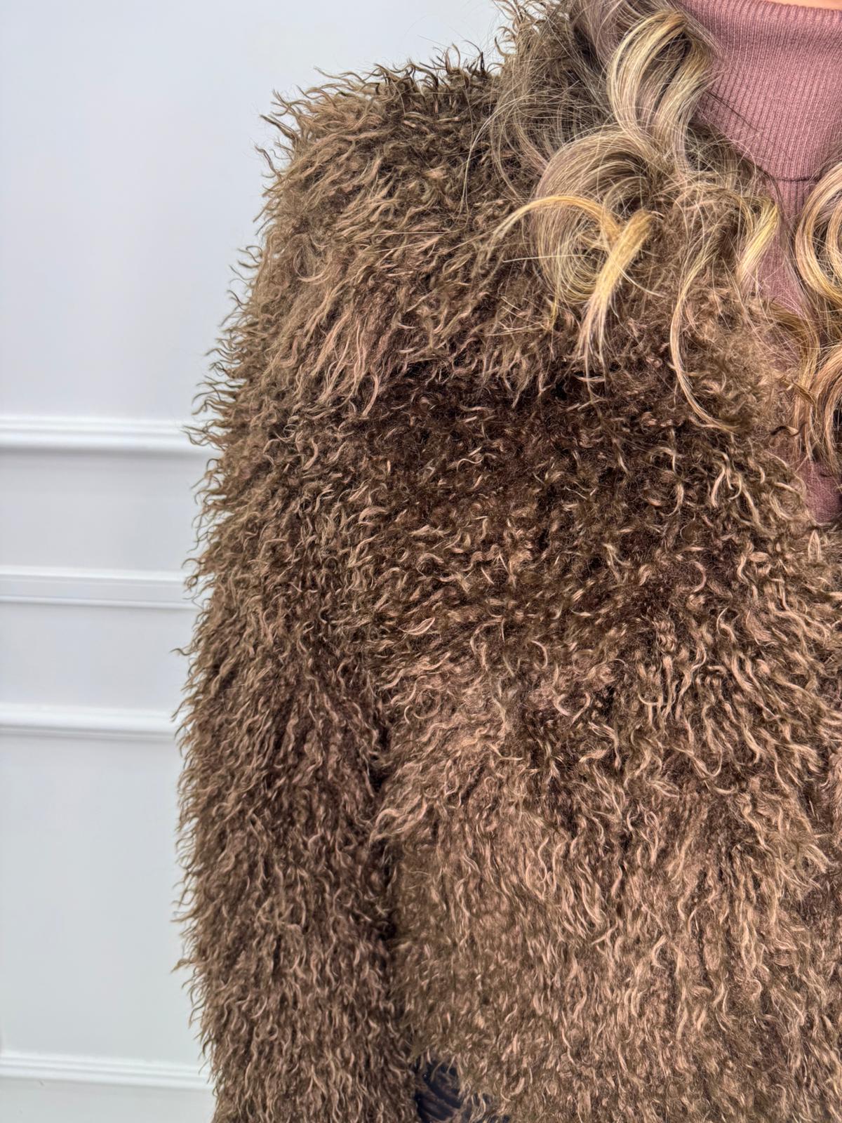 Pelliccia eco tinta unita con pelo particolare - immagine 6