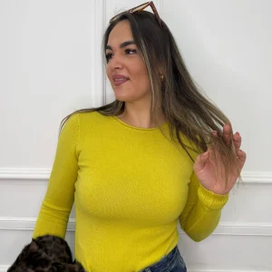 Maglia tinta unita in lana soft giro collo