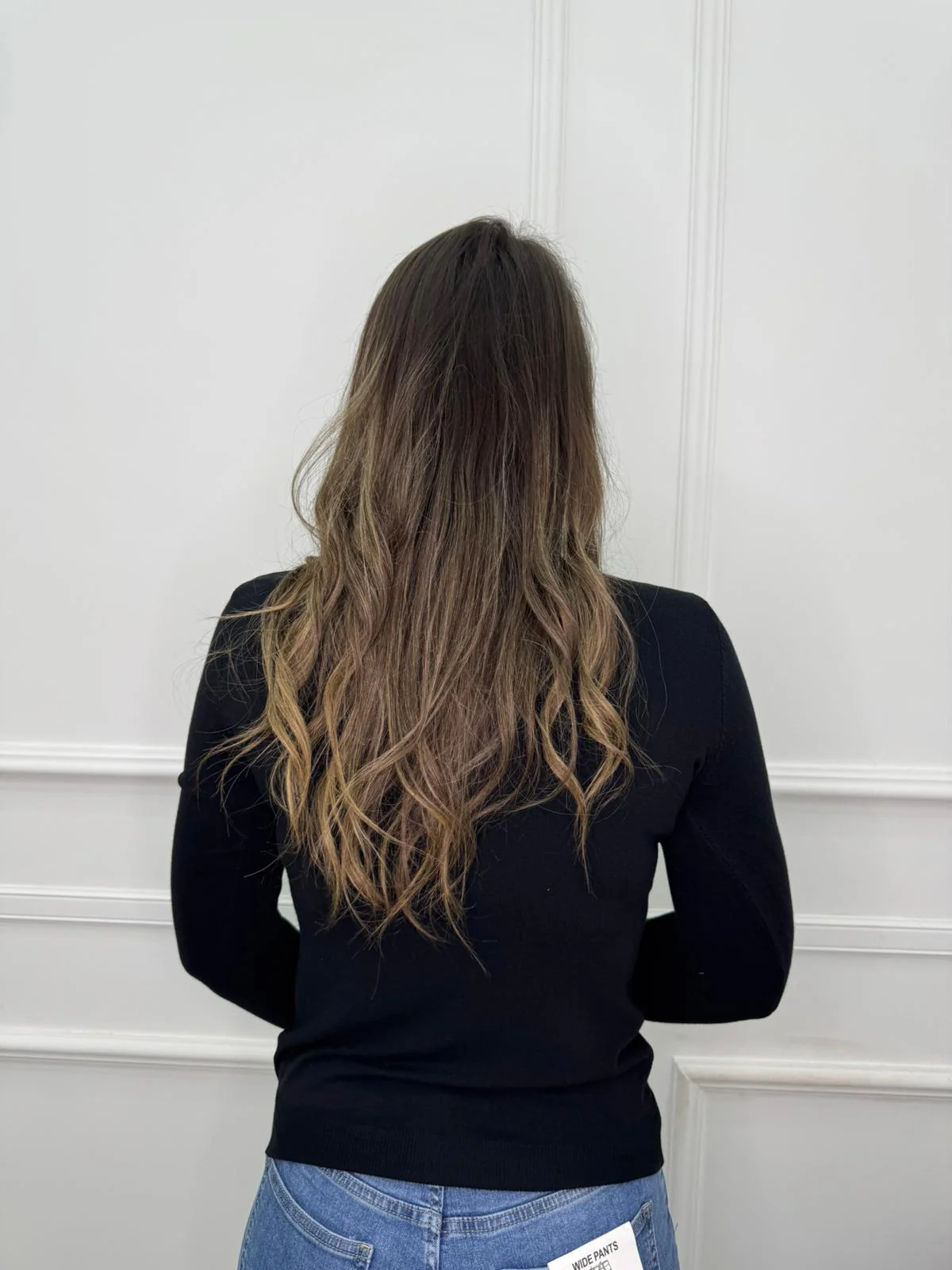 Cardigan in filo scollo a V tinta unita - immagine 7