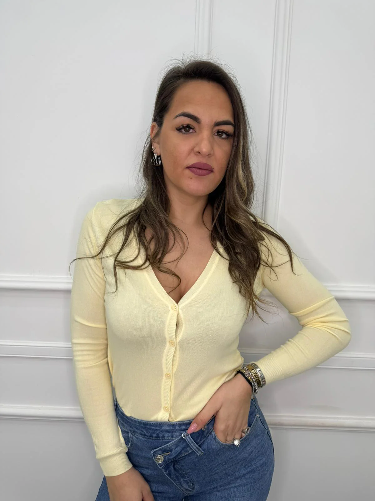 Cardigan in filo scollo a V tinta unita