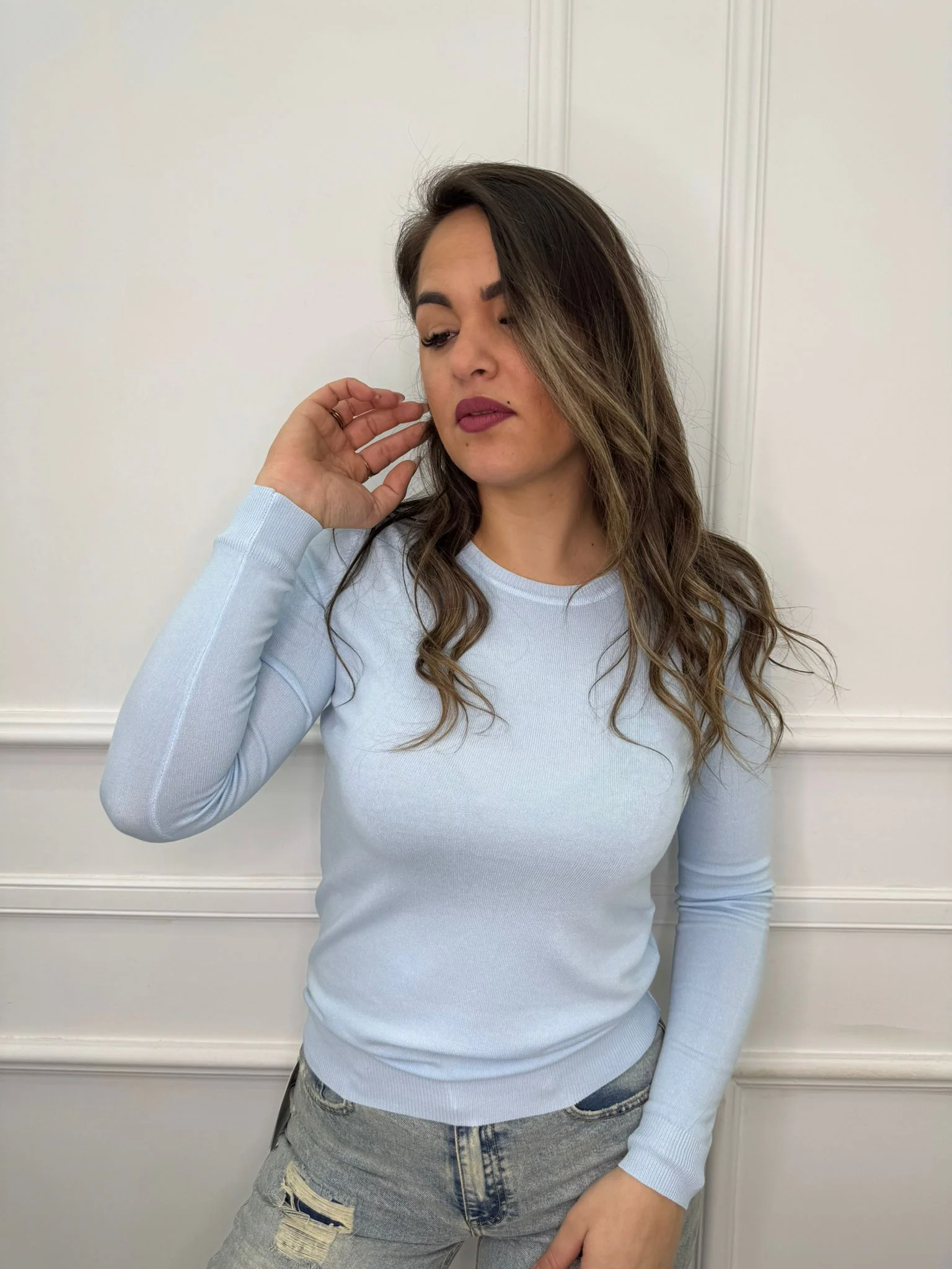 Maglioncino giro collo basic tinta unita - immagine 2