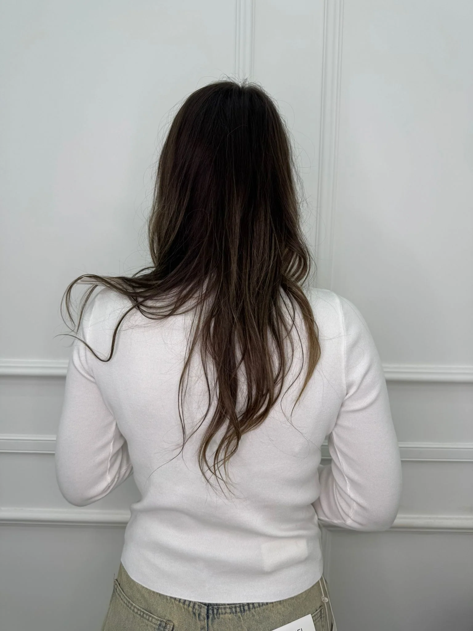 Cardigan in filo tinta unita con bottoni oro - immagine 9