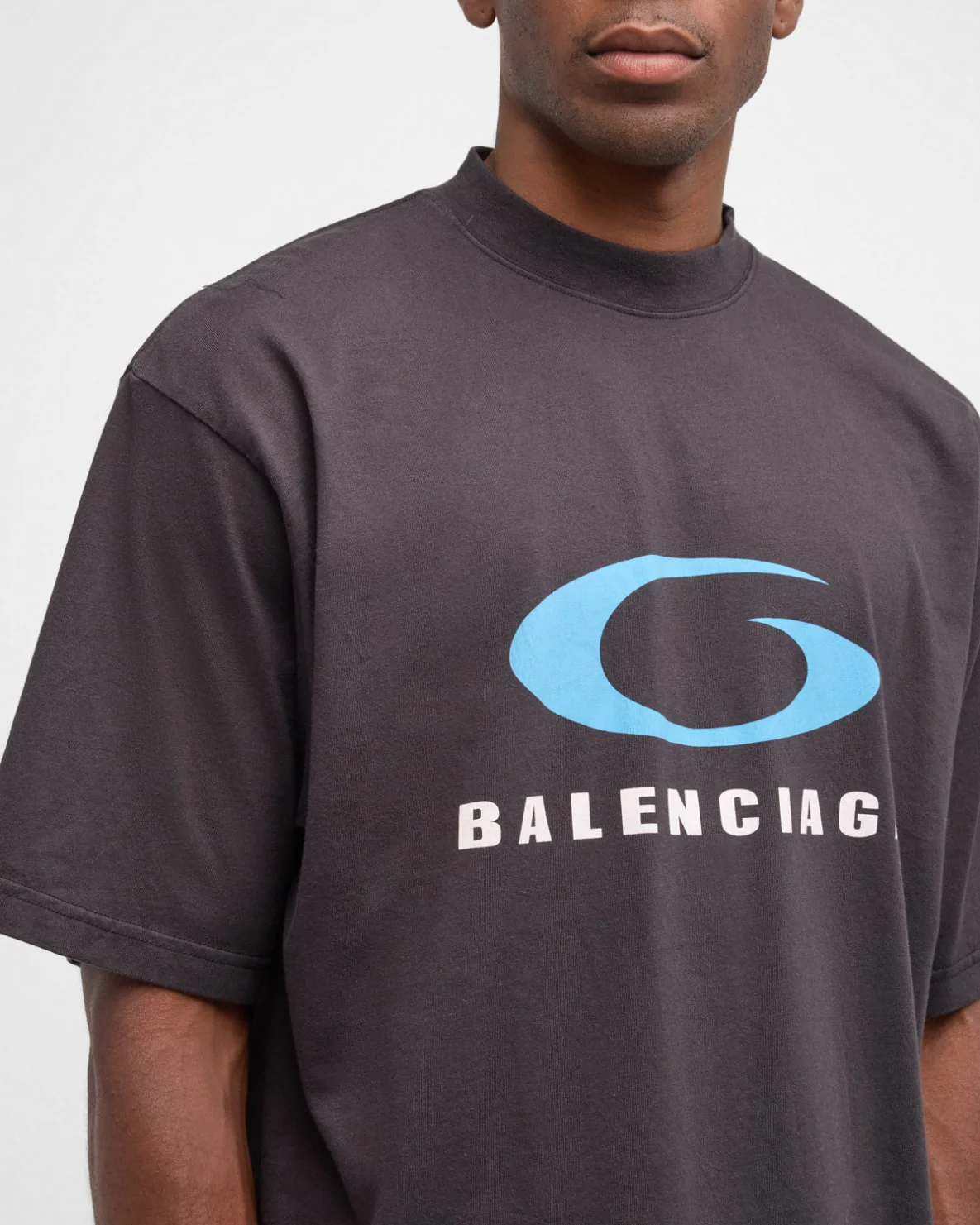 T-shirt BALENCIAGA stampa sports oversize vintage nero slavato - immagine 5