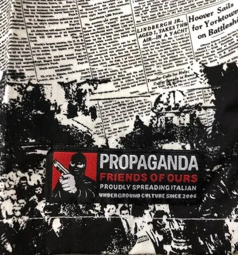 Camicia PROPAGANDA stampa all over Mugshot bianco/nero - immagine 5